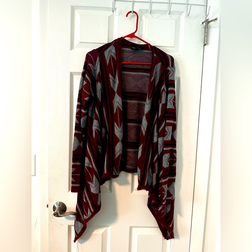 Cute pattern 1X sweater